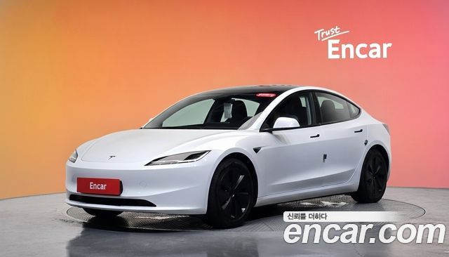 Tesla Model 3 RWD