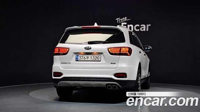 Kia Sorento Diesel 2.0 2WD Marster 2020 — фото 4