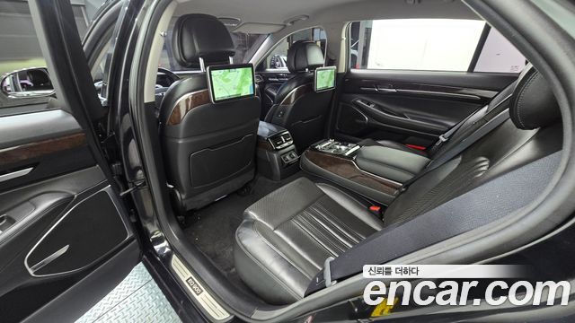 Genesis EQ900 3.3 T-GDI AWD Premiun Luxury 2016 — фото 12
