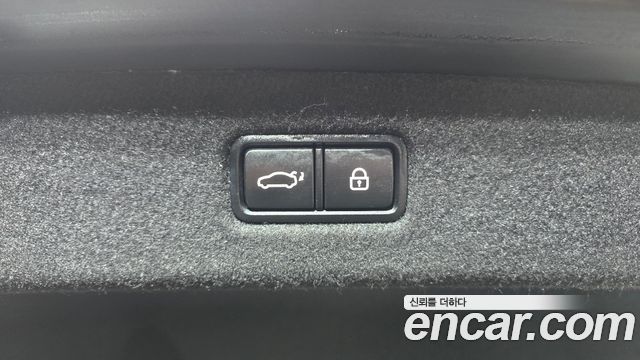 Genesis EQ900 3.3 T-GDI AWD Premiun Luxury 2016 — фото 19