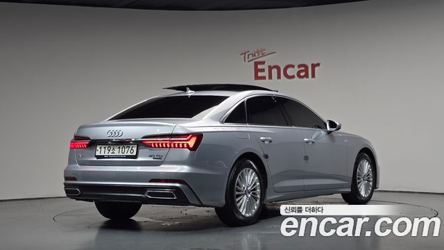 Audi A6 (C8) 40 TDI Quattro Premium 2021 — фото 2
