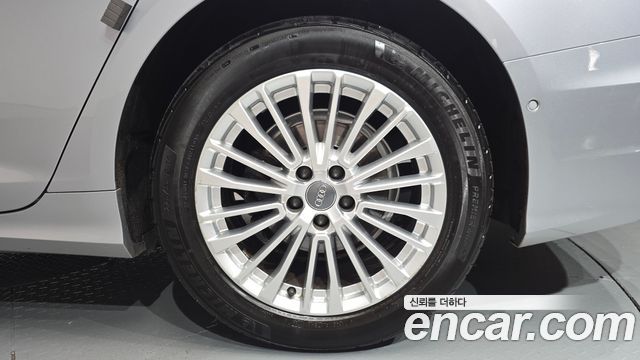 Audi A6 (C8) 40 TDI Quattro Premium 2021 — фото 21