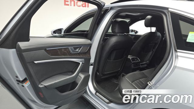 Audi A6 (C8) 40 TDI Quattro Premium 2021 — фото 26