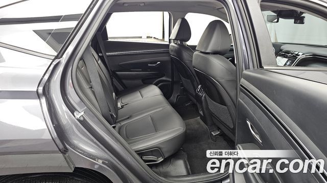 Hyundai Tucson (NX4) Gasoline 1.6 Turbo 4WD Premium 2023 — фото 12