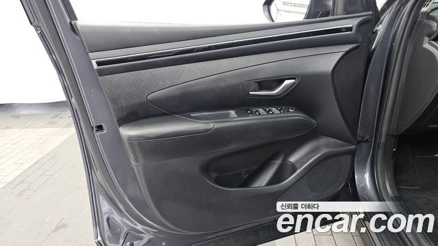 Hyundai Tucson (NX4) Gasoline 1.6 Turbo 4WD Premium 2023 — фото 24