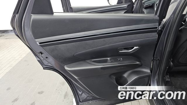 Hyundai Tucson (NX4) Gasoline 1.6 Turbo 4WD Premium 2023 — фото 25