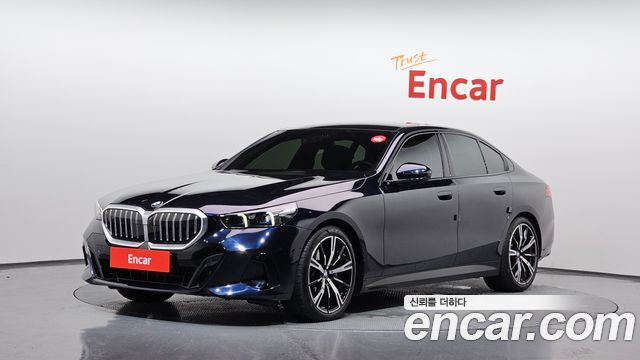 BMW 5 Series (G60) 530i xDrive M Sport 2026 — фото 1
