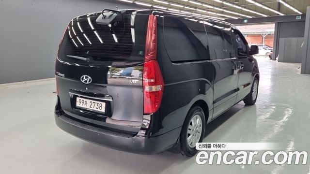 Hyundai Grand Starex Van 5-Seater Smart 2021 — фото 2