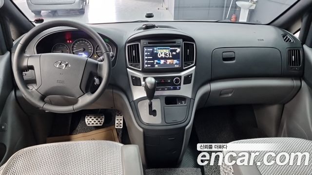 Hyundai Grand Starex Van 5-Seater Smart 2021 — фото 7