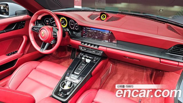 Porsche 911 (992) Carrera 4 GTS Cabriolet 2023 — фото 7