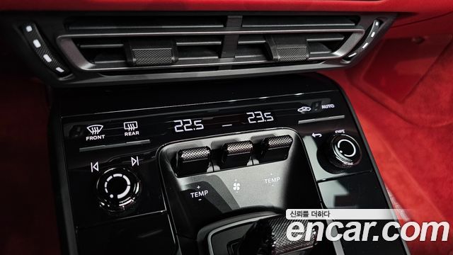 Porsche 911 (992) Carrera 4 GTS Cabriolet 2023 — фото 33