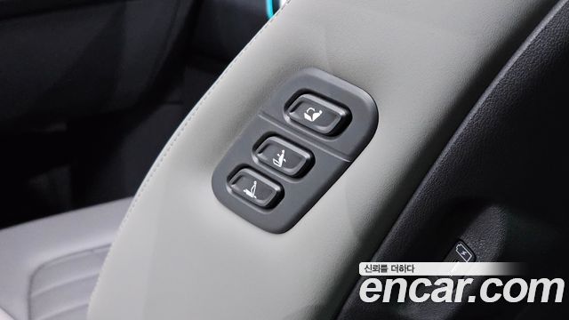 Kia Seltos (II) HEV 1.6 2WD Signature 2026 — фото 40