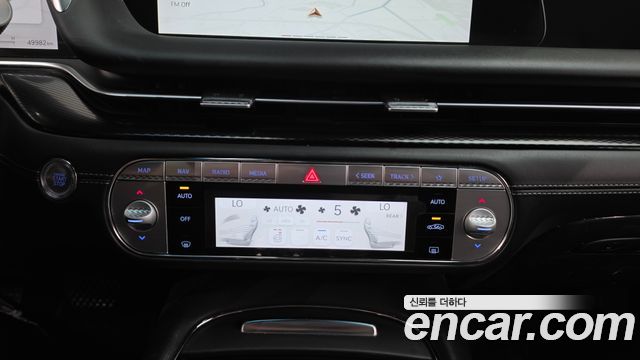 Genesis G90 (RS4) Gasoline 3.5 Turbo 2WD 2023 — фото 18