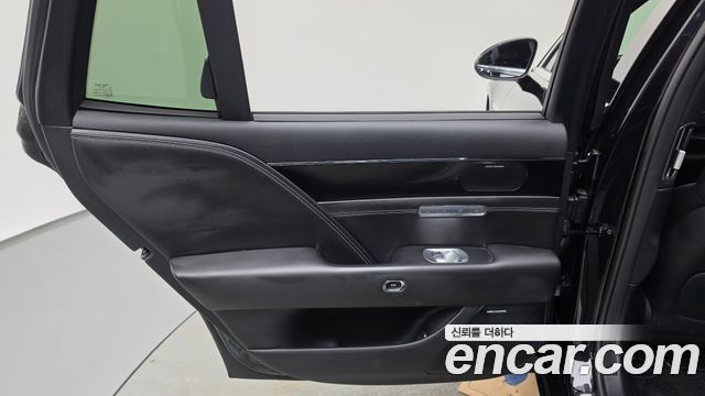 Genesis G90 (RS4) Gasoline 3.5 Turbo 2WD 2023 — фото 25