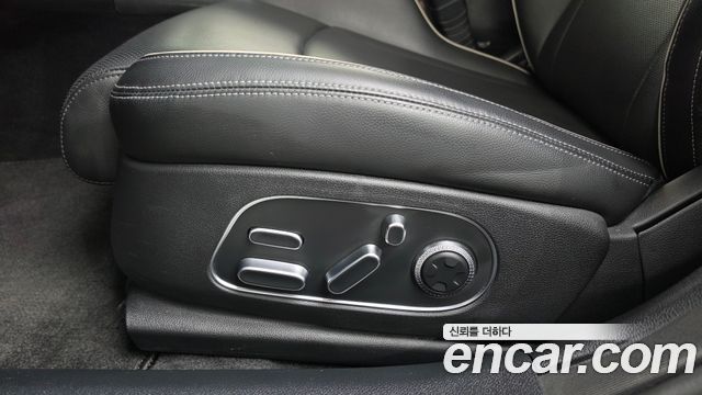 Genesis G90 (RS4) Gasoline 3.5 Turbo 2WD 2023 — фото 31