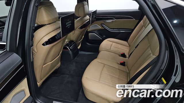 Audi A8 (D5) 55 TFSI Quattro LWB 2021 — фото 15