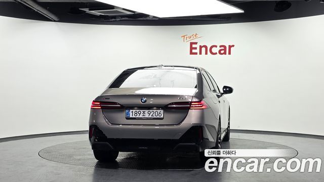 BMW 5 Series (G60) 530i xDrive M Sport 2025 — фото 4