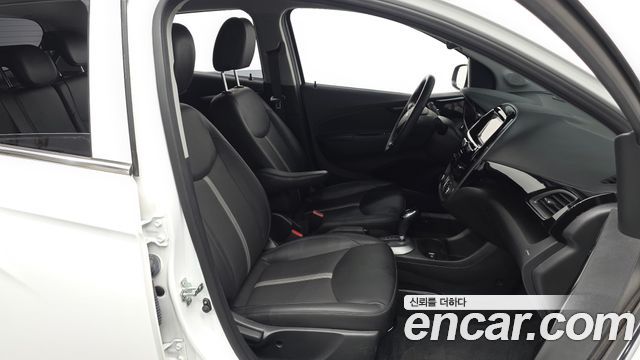 Chevrolet Spark Premier 2022 — фото 26