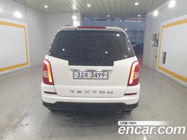 KG Mobility (SsangYong) Rexton W 2.0 4WD RX7 Luxury 2013 — фото 6