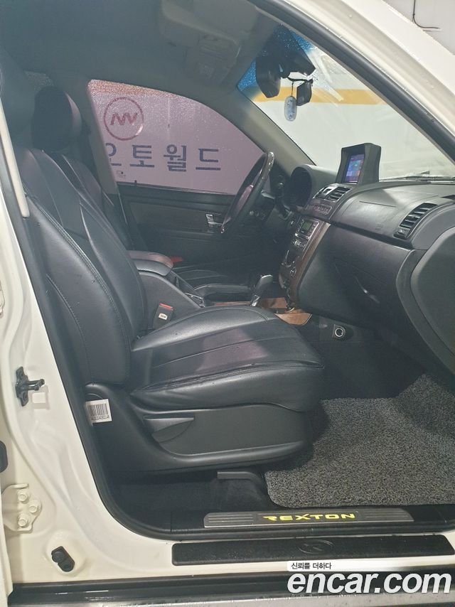 KG Mobility (SsangYong) Rexton W 2.0 4WD RX7 Luxury 2013 — фото 10
