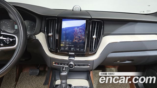 Volvo XC60 (II) D5 Inscription 2019 — фото 14