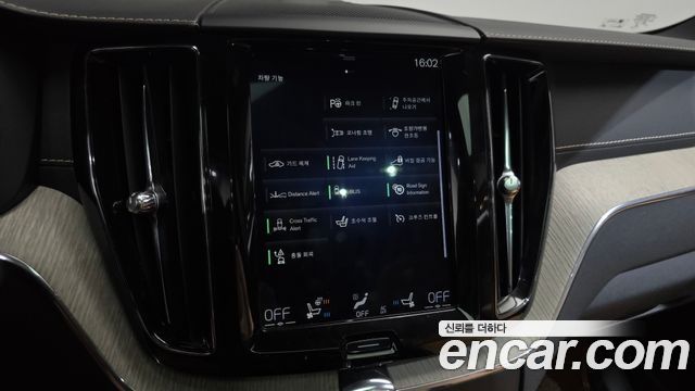Volvo XC60 (II) D5 Inscription 2019 — фото 17