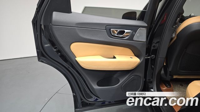 Volvo XC60 (II) D5 Inscription 2019 — фото 25