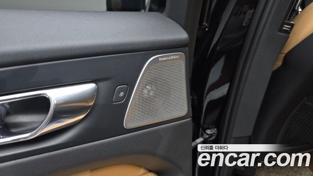 Volvo XC60 (II) D5 Inscription 2019 — фото 35