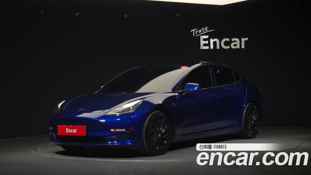 Tesla Model 3 Long Range AWD