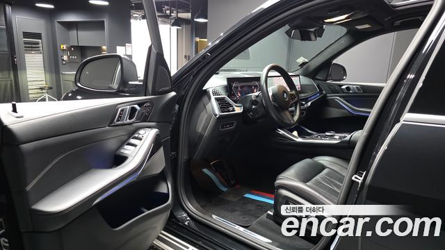 BMW X7 (G07) xDrive 40d M Sport 7 STR 2025 — фото 10