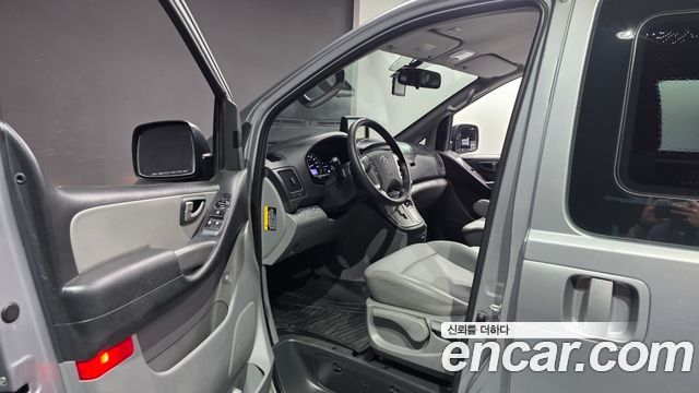 Hyundai Grand Starex Wagon 11-Seater Modern 2020 — фото 10