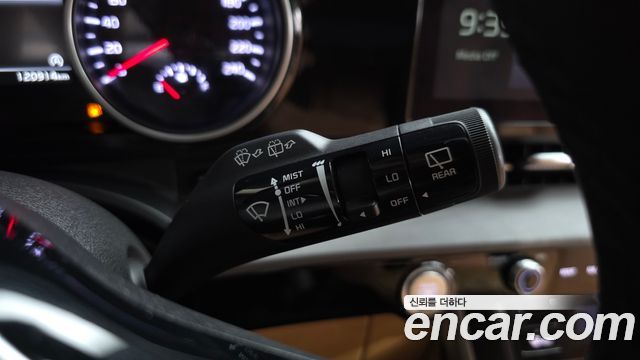 Kia Carnival (IV) Diesel 9-Seater Prestige 2021 — фото 38