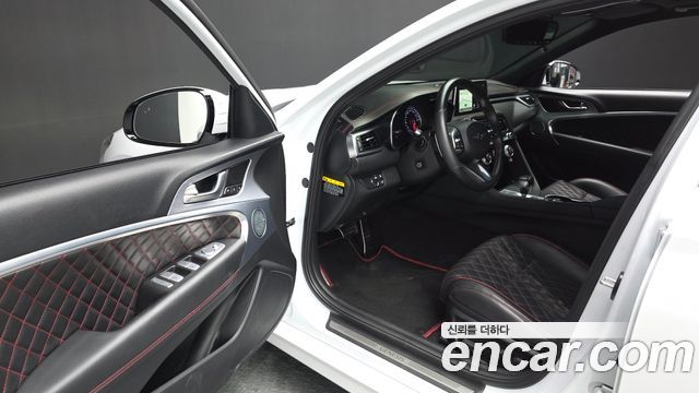 Genesis G70 2.0T AWD Sport Package 2019 — фото 10
