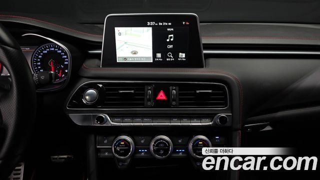 Genesis G70 2.0T AWD Sport Package 2019 — фото 14