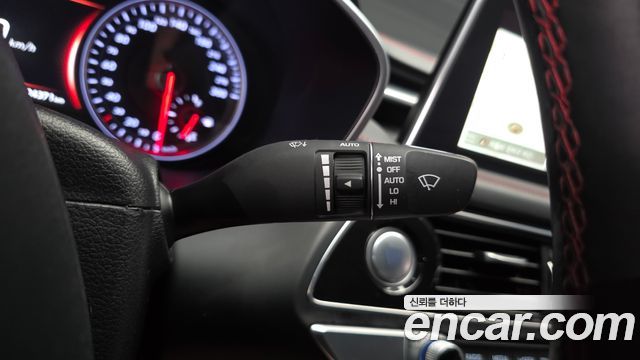 Genesis G70 2.0T AWD Sport Package 2019 — фото 31