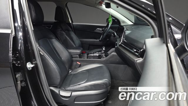 Kia Sportage (V) Diesel 2.0 2WD Prestige 2022 — фото 11