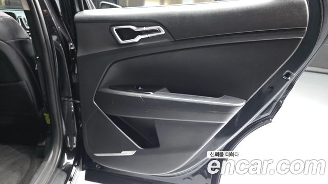 Kia Sportage (V) Diesel 2.0 2WD Prestige 2022 — фото 25