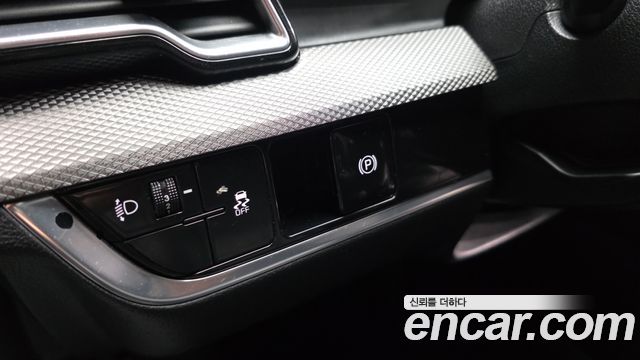 Kia Sportage (V) Diesel 2.0 2WD Prestige 2022 — фото 27