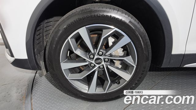 Audi Q5 (FY) 45 TFSI Quattro Sportback 2023 — фото 5