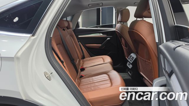 Audi Q5 (FY) 45 TFSI Quattro Sportback 2023 — фото 11