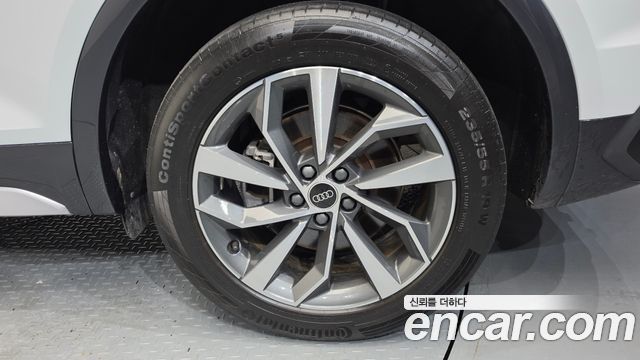 Audi Q5 (FY) 45 TFSI Quattro Sportback 2023 — фото 21