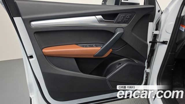 Audi Q5 (FY) 45 TFSI Quattro Sportback 2023 — фото 24