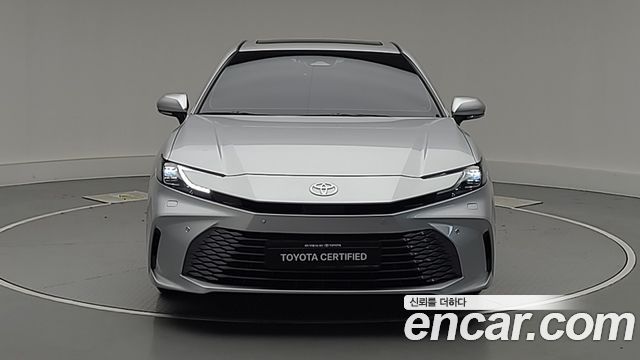 Toyota Camry (XV80) 2.5 XLE Hybrid 2026 — фото 3