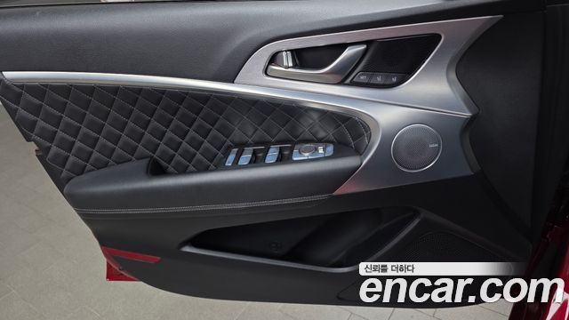 Genesis G70 3.3T Sport Prestige 2019 — фото 24