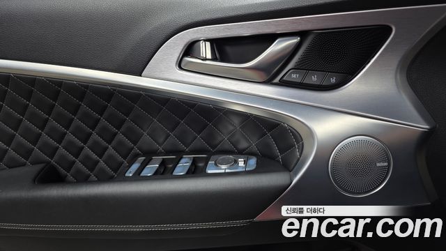 Genesis G70 3.3T Sport Prestige 2019 — фото 30