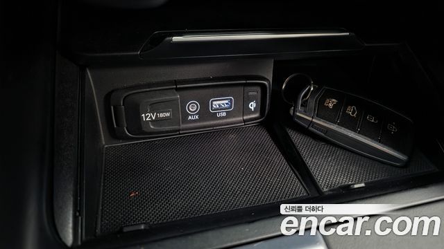 Genesis G70 3.3T Sport Prestige 2019 — фото 31