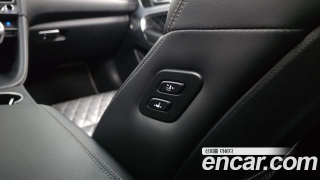 Genesis G70 3.3T Sport Prestige 2019 — фото 37