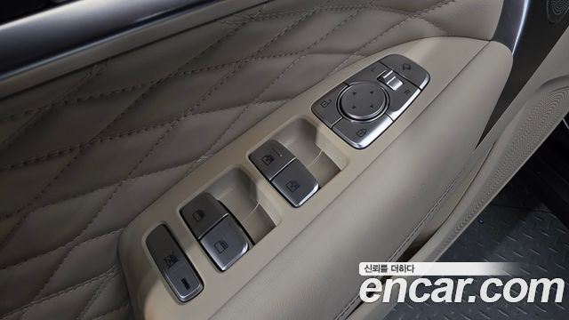 Genesis G70 3.3T Sport Prestige 2019 — фото 39