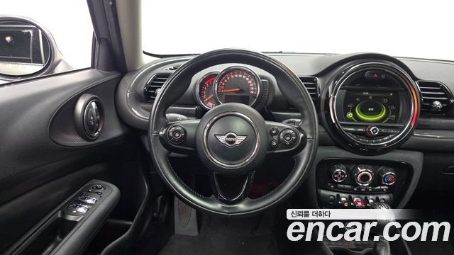 MINI Cooper D Clubman Standard 2nd 2018 — фото 13