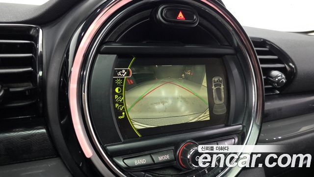 MINI Cooper D Clubman Standard 2nd 2018 — фото 15